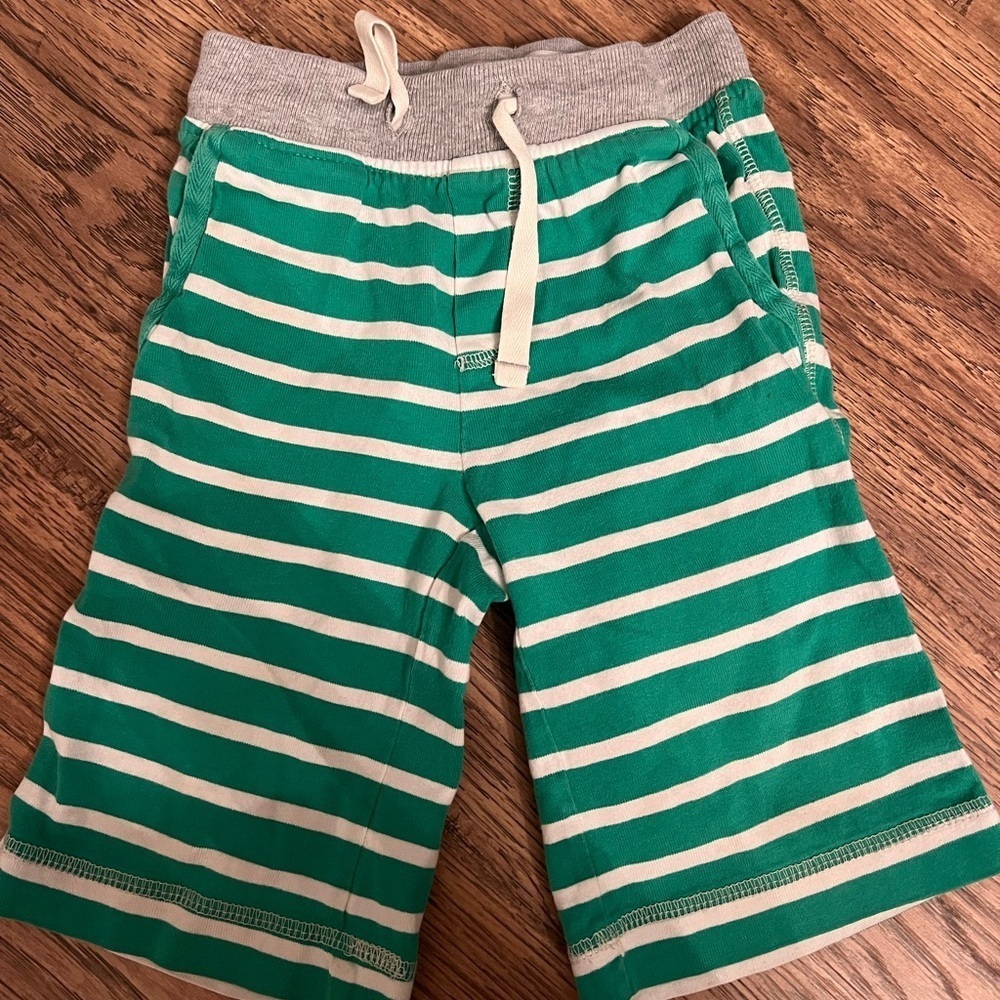 Mini Boden Green Striped Kids Shorts 3Y